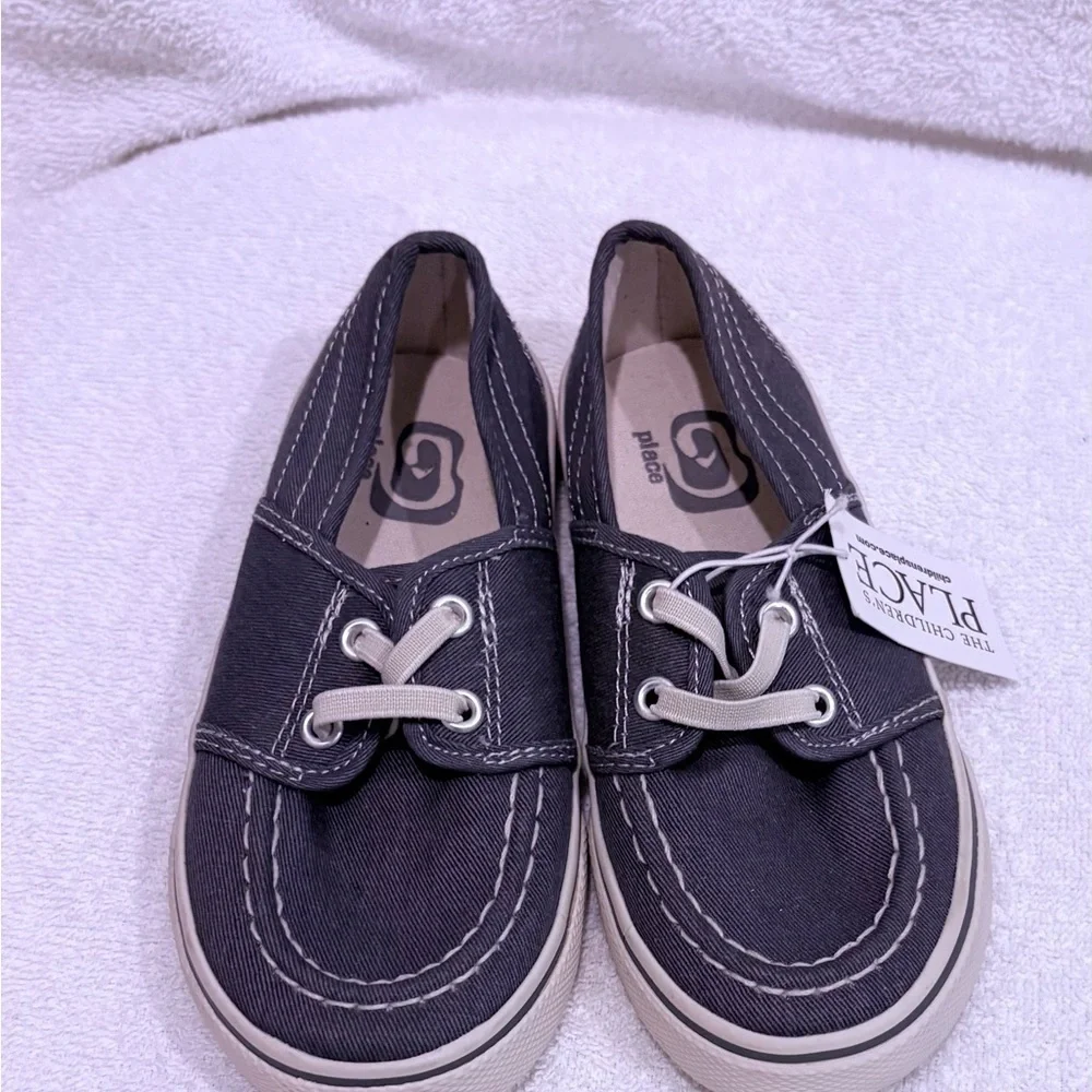 The Children’s Place loafer slip on shoe kids size 12